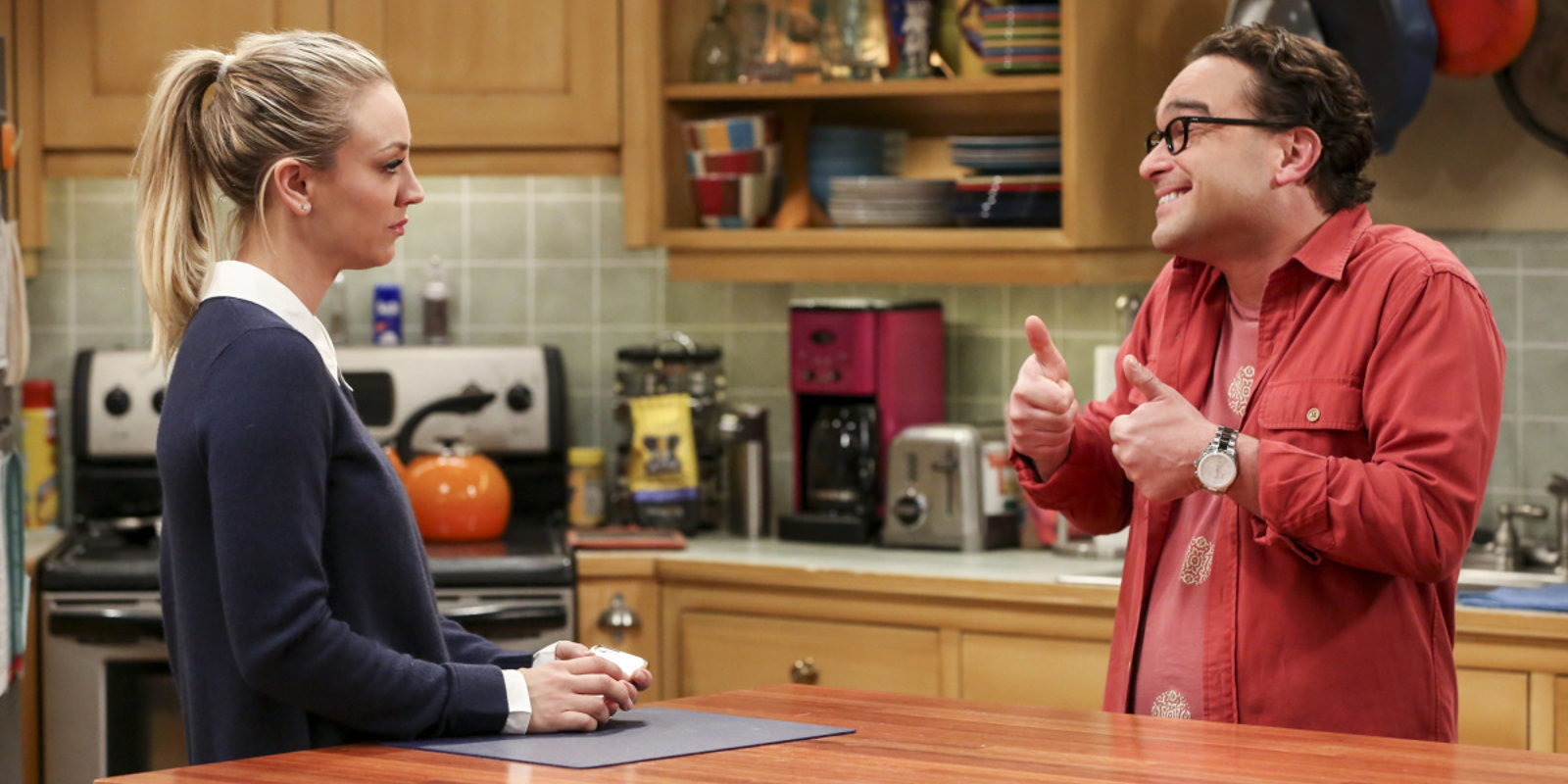 'The Big Bang Theory' 10x22 crítica: ¿qué harías si tu pareja quiere trabajar en la misma empresa que su ex?
