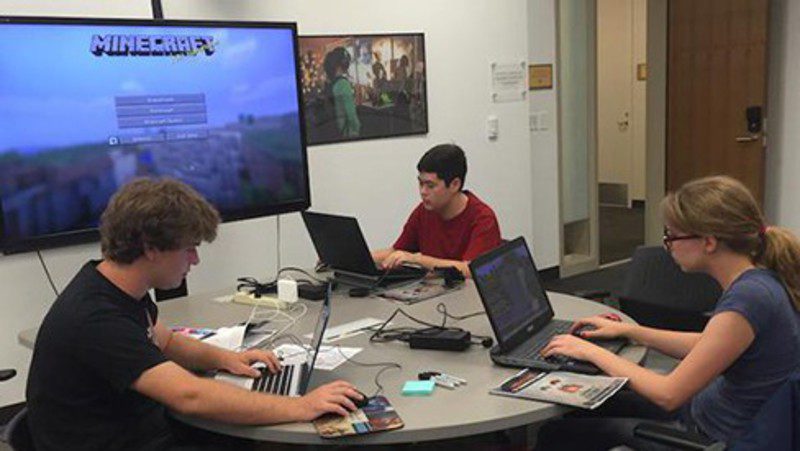 Microsoft ayuda a a introducir Minecraft en las clases