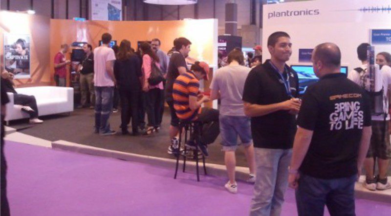 GAMEFEST11: Plantronics presenta su gama de auriculares GameCom en la feria de Madrid