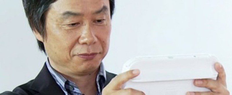 Miyamoto playing wii u