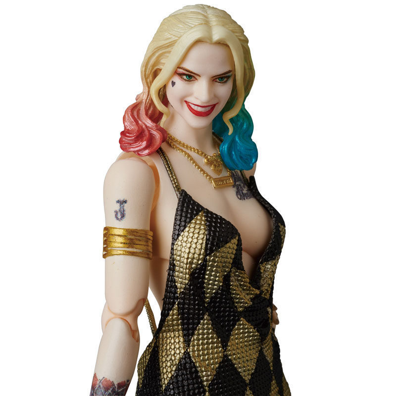 Mafex Harley Quinn dress
