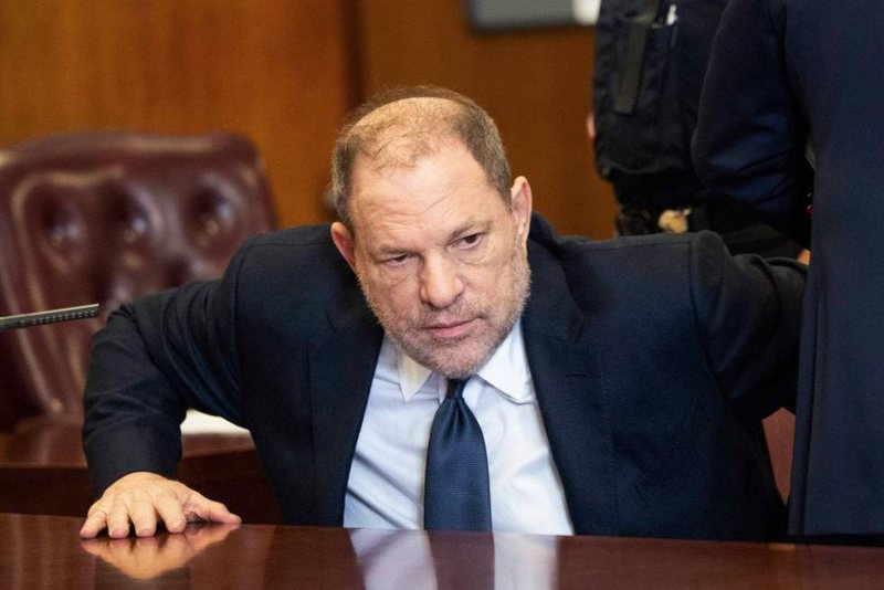 Weinstein podría enfrentarse a cadena perpetua