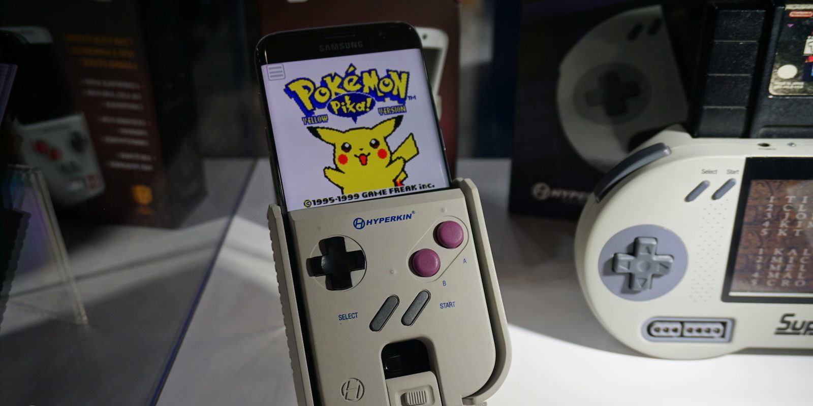 E3 2016: Hyperkin anuncia una funda que convierte tu smartphone en una Game Boy funcional