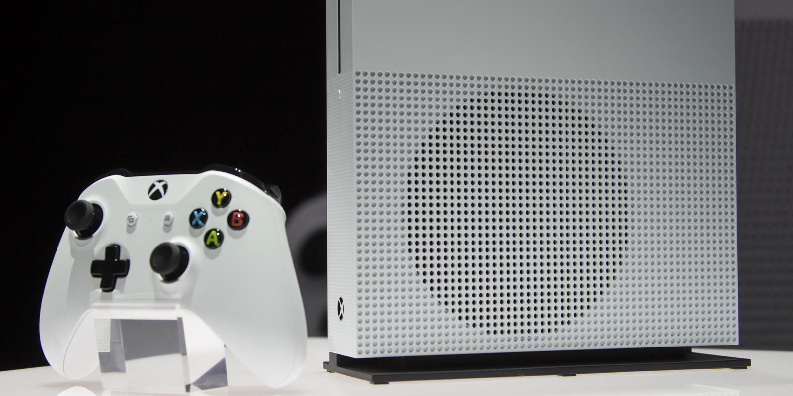 Xbox One S es todo un éxito de ventas en Reino Unido