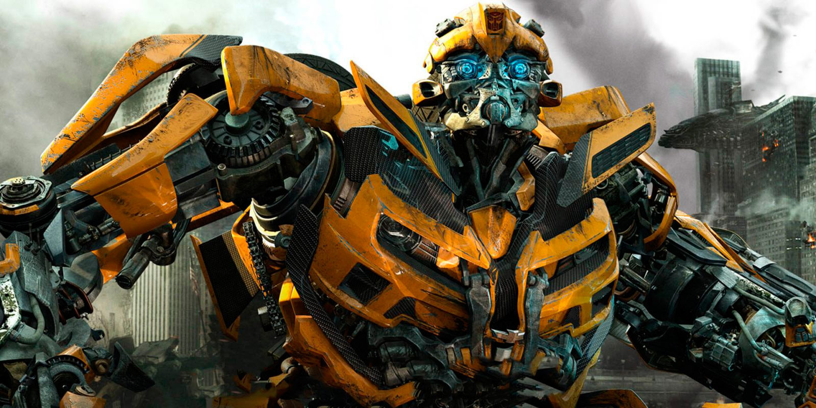 Michael Bay nos muestra al nuevo Bumblebee en 'Transformers: The Last Knight'