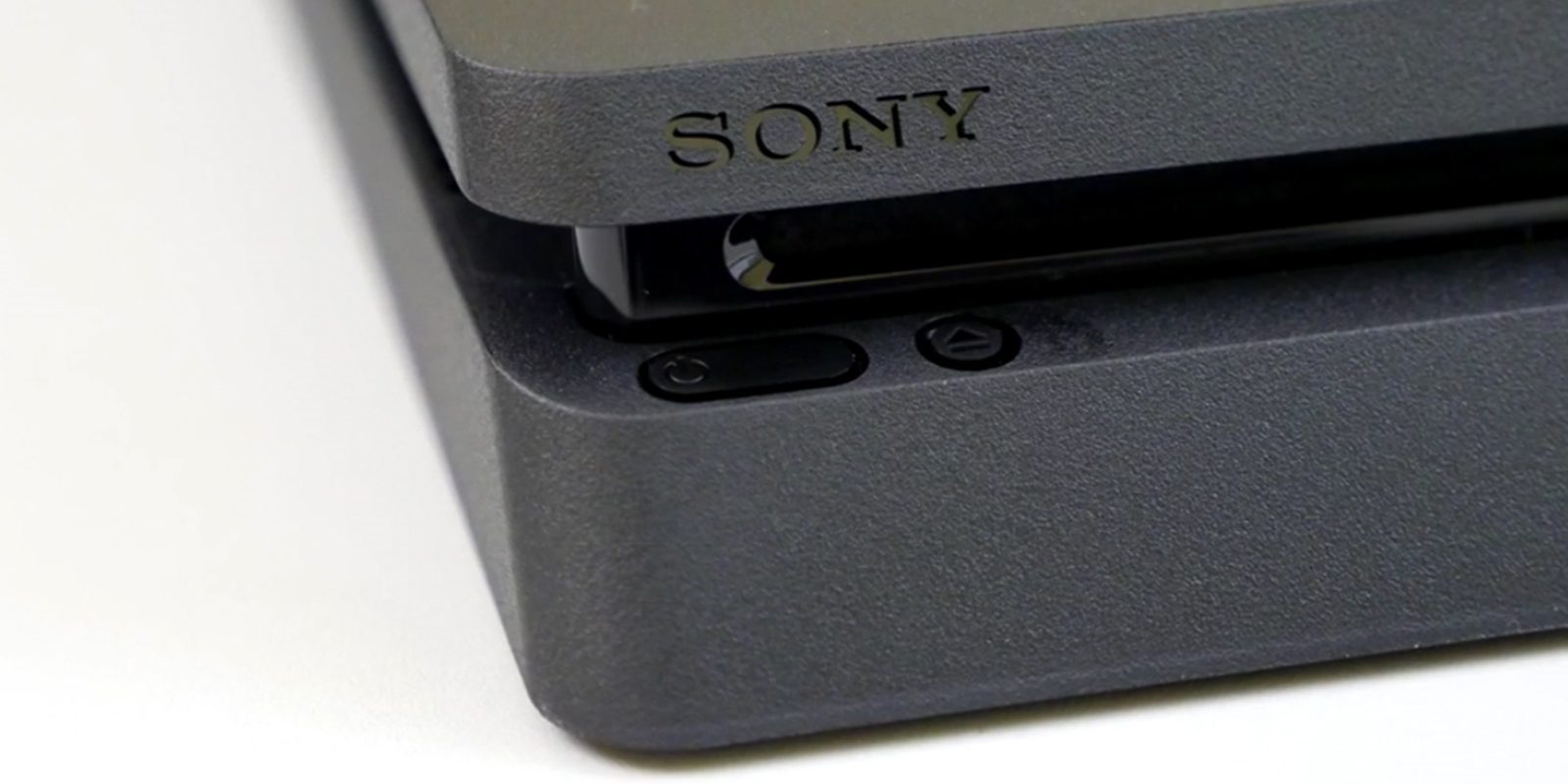 PS4 Slim ya se deja ver en eBay a precios disparatados