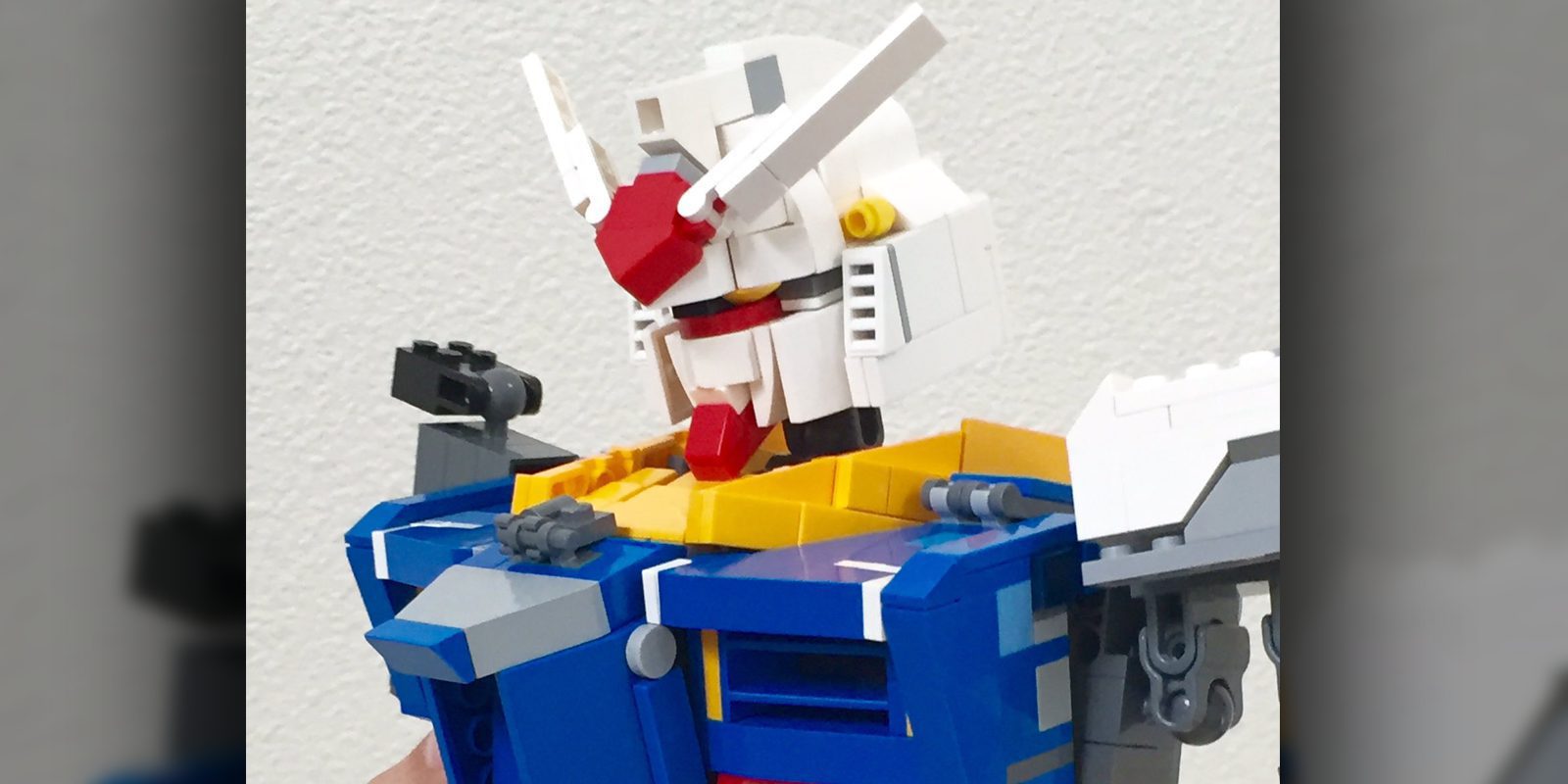 Este impresionante Gundam ha sido creado con piezas de LEGO