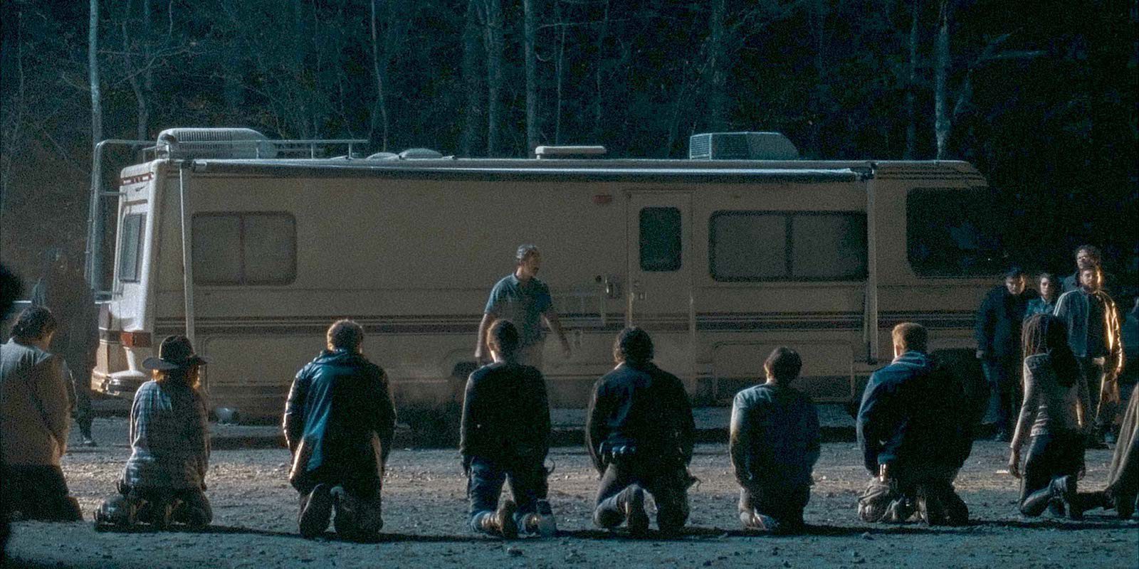 Los showrunners de 'The Walking Dead' desmienten haber rebajado la violencia de la serie