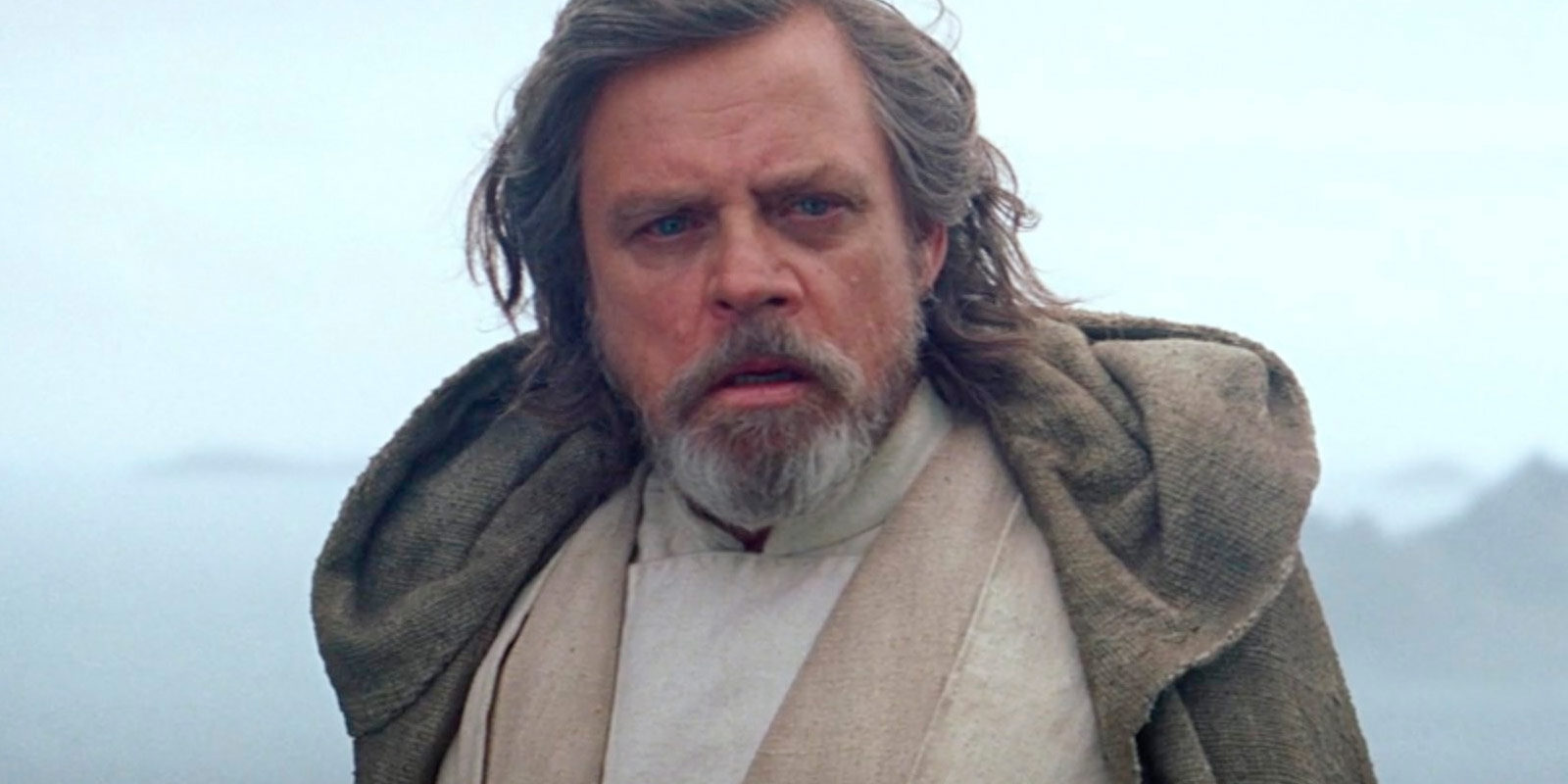 Ya sabemos qué ocurre al comienzo de 'Star Wars: Los Últimos Jedi' entre Rey y Luke