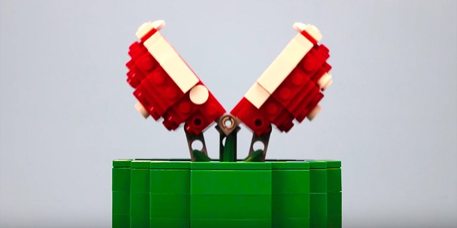 Descubre cómo crear tu propia planta piraña de 'Super Mario Bros' con piezas de LEGO