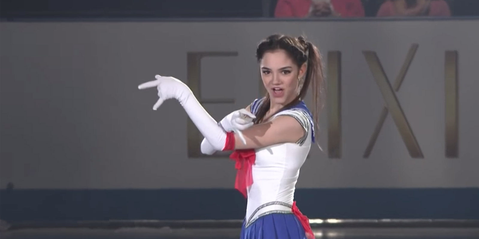 La campeona mundial de patinaje se viste de 'Sailor Moon'