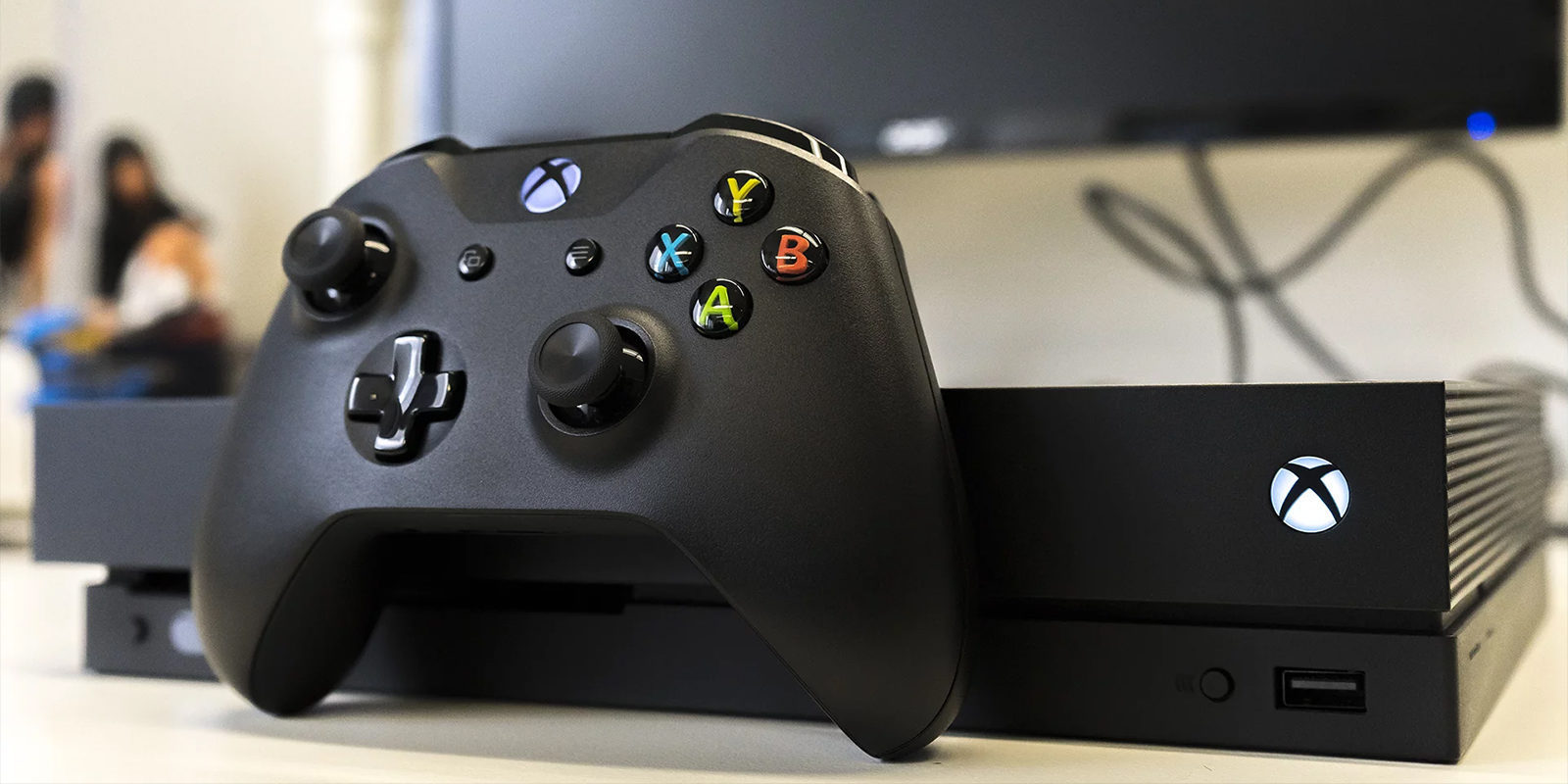 Xbox One X se estrena en Reino Unido con 80.000 consolas vendidas, superando a PS4 Pro y Nintendo Switch