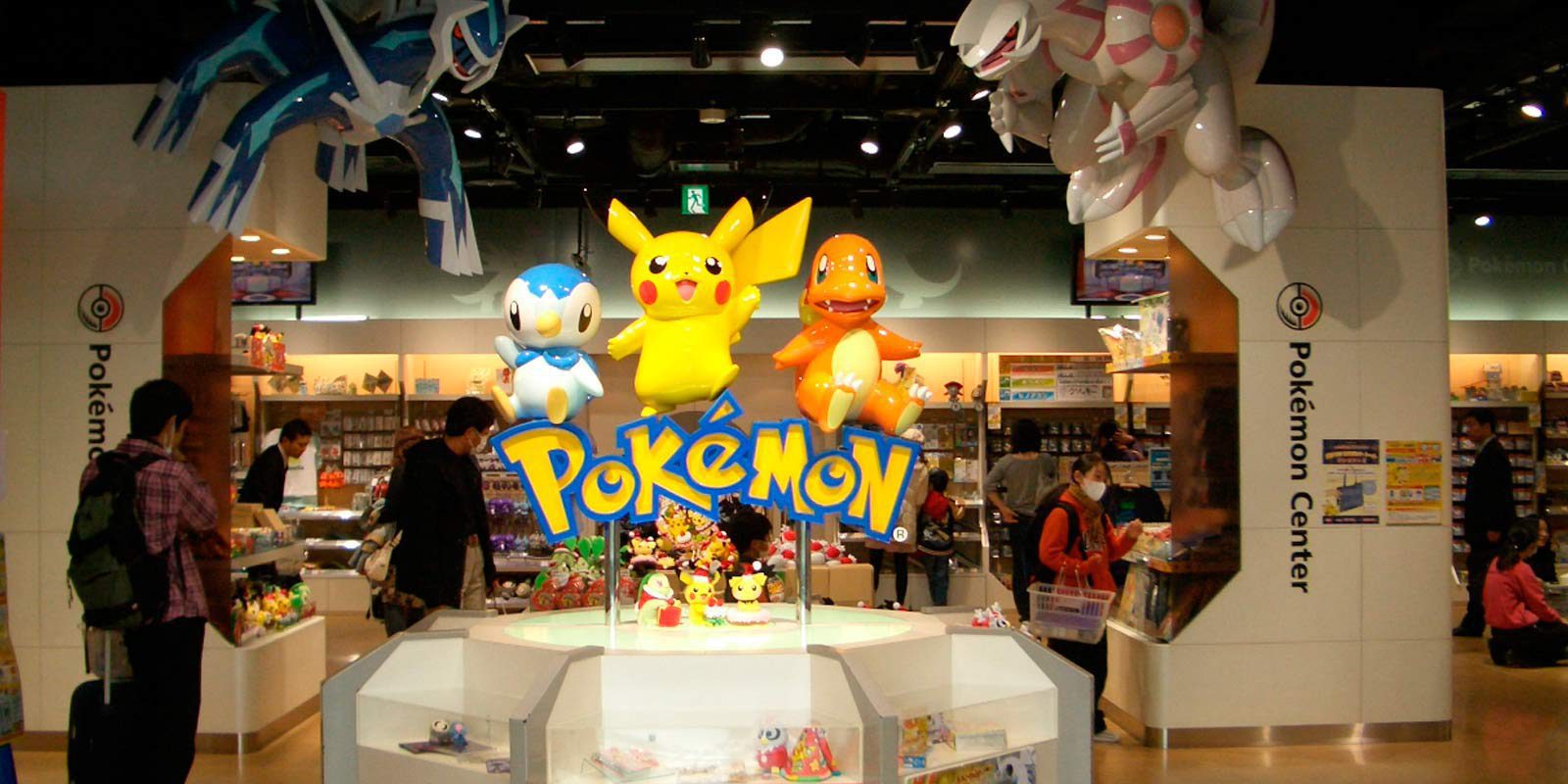 Los Centros Pokémon llegarán a Occidente de manos de GameStop y ThinkGeek