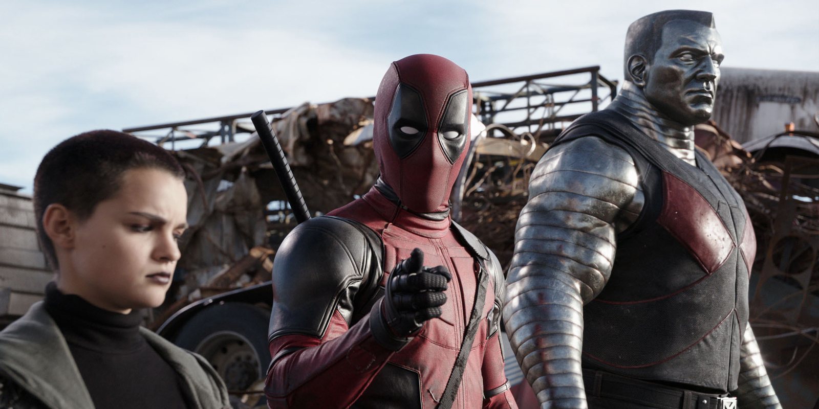 Deadpool y Ryan Reynolds felicitan a su manera a 'Vengadores: Infinity War'