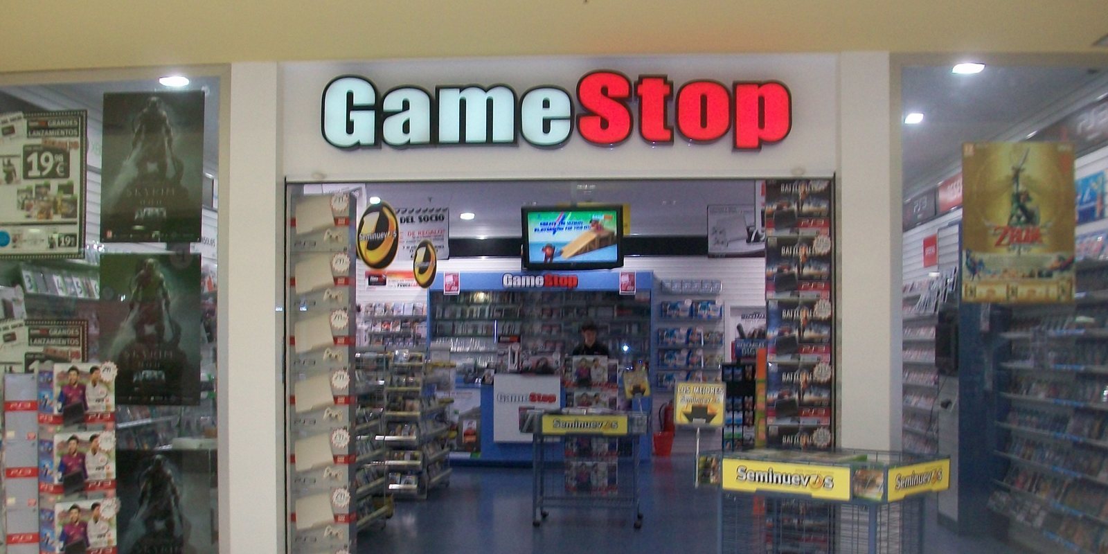 GameStop Corp. estaría pensando en vender su cadena de tiendas de videojuegos