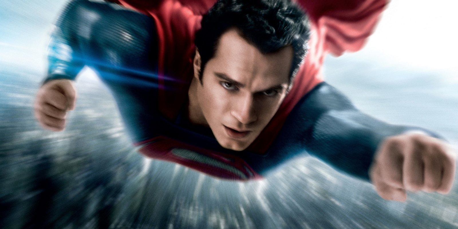 Henry Cavill afirma que sigue siendo Superman: "La capa sigue siendo mía"