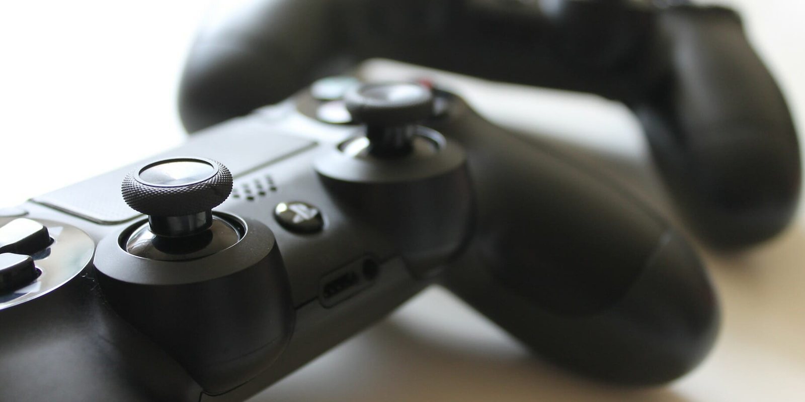 El FBI pide a Sony los datos de un usuario que usaba PlayStation 4 para traficar con droga